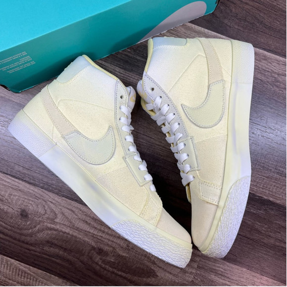 Nike SB Zoom Blazer Mid PRM - Picture 3 of 5